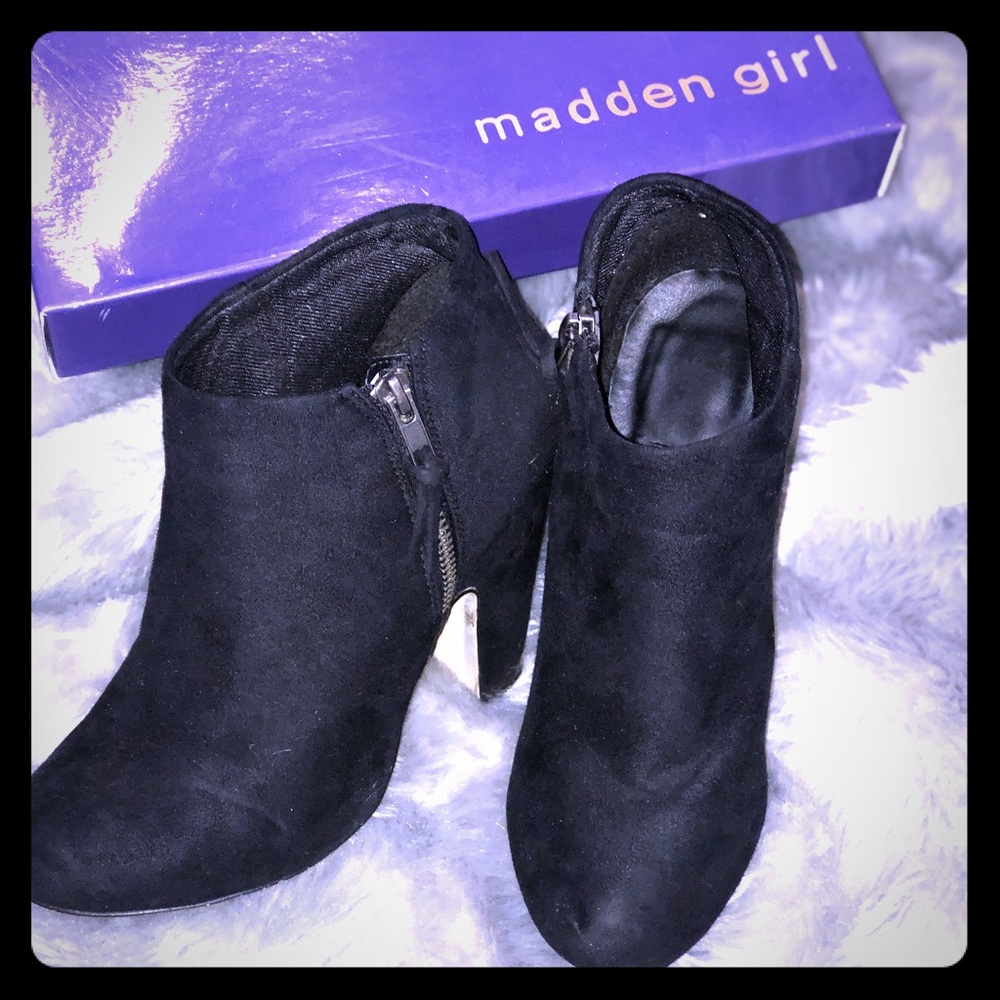 Madden Girl black booties